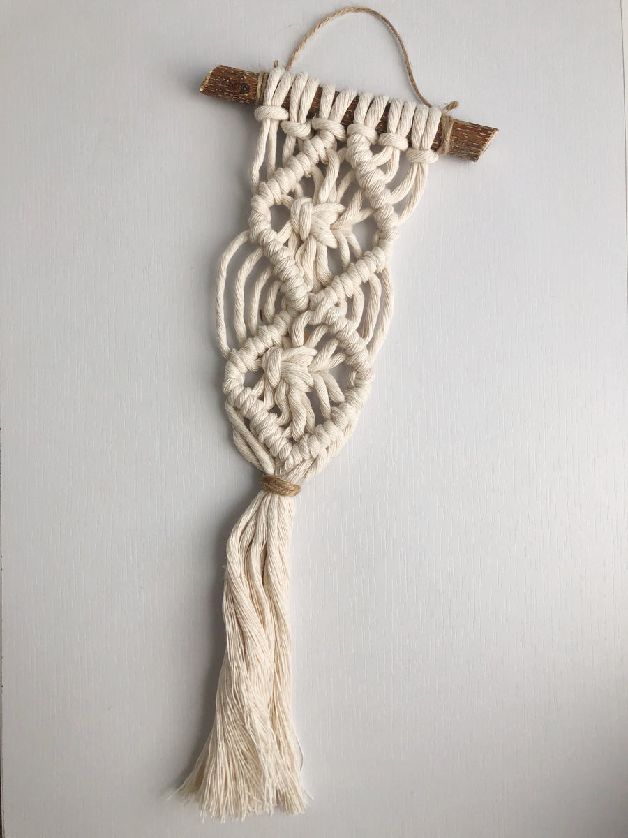 Mini Macrame Wall Hangings – Lovely Aloha